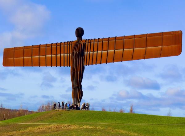 Antony Gormley sculpture