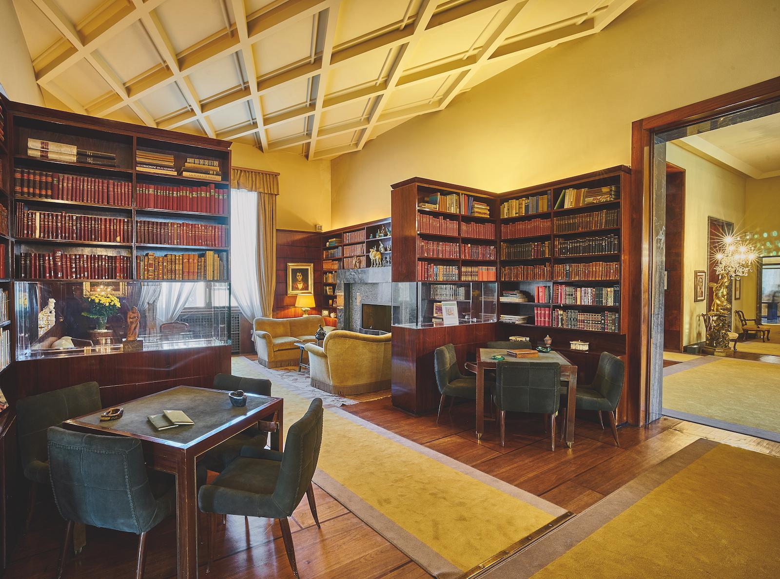 Piero Portaluppi, Villa Necchi Campiglio, for the Necchi Campiglio Family, library, Milan, Italy, completed 1935. (page 325).