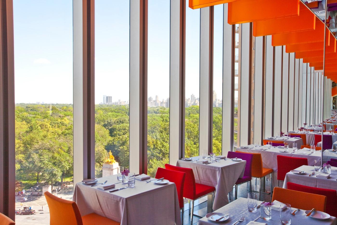 ROBERT Restaurant