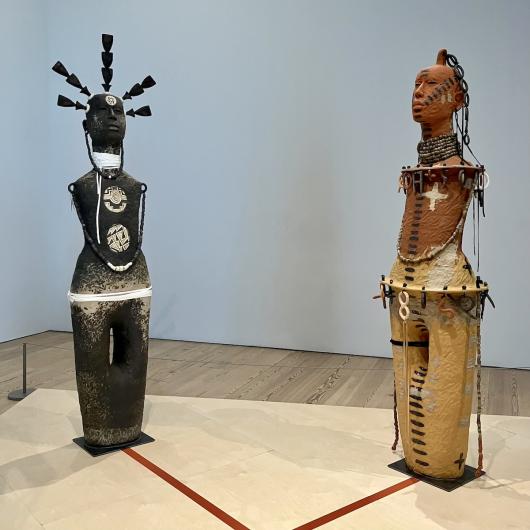 Image caption: Rose B. Simpson, Daughters: Reverence (Daughter 2), 2023. Ceramic, steel, grout, twine, pine, and hide, 91 1/2 x 24 x 14 in. (232.4 x 61 x 35.6 cm). Tia Collection, Santa Fe, NM. and Daughters: Reverence (Daughter 1), 2023.
