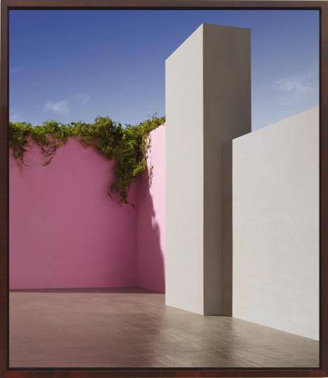 James Casebere, Courtyard with Foliage (Day), 2021.
