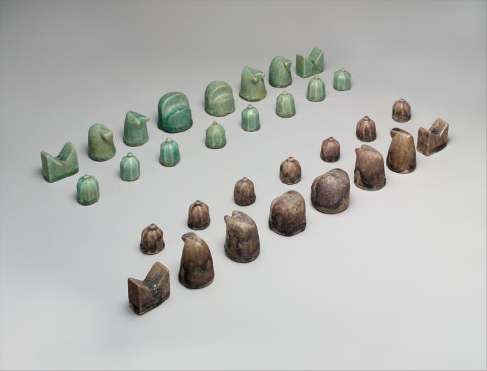 green and brown simple chess set